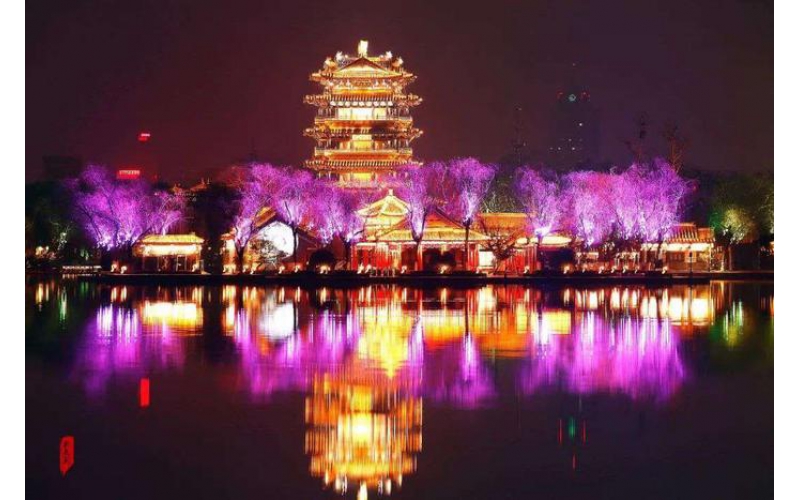 濟(jì)南 - 忽如一夜春風(fēng)來，一湖一環(huán)亮起來