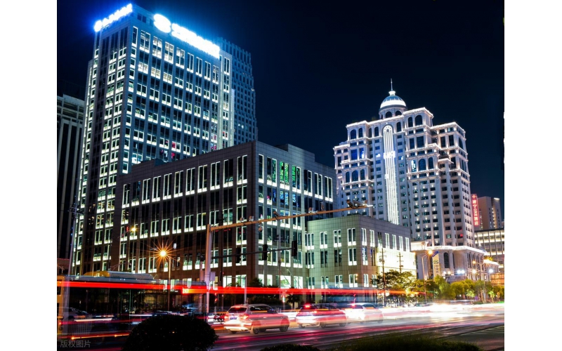 樓體為紙，光影為墨 —— 山東原實科技點亮齊魯建筑夜間新風(fēng)采